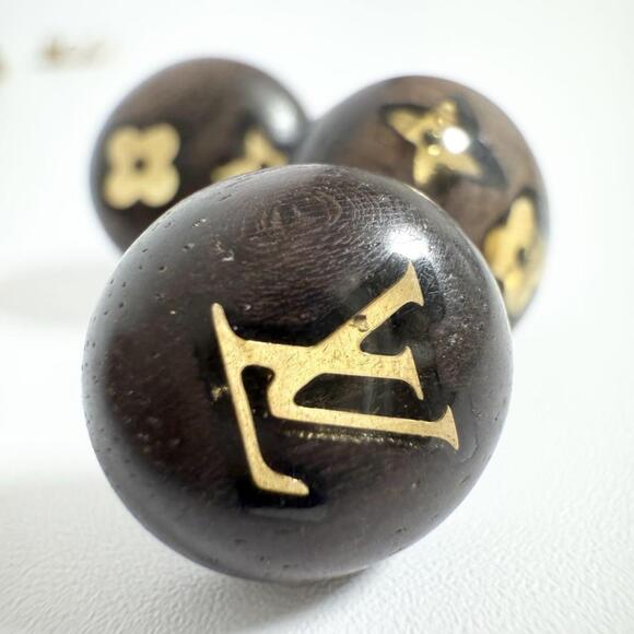 LOUIS VUITTON Earrings - Picture 6 of 10